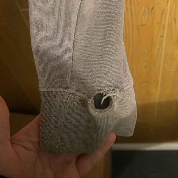 RVCA Hoodie - Picture 8 of 8